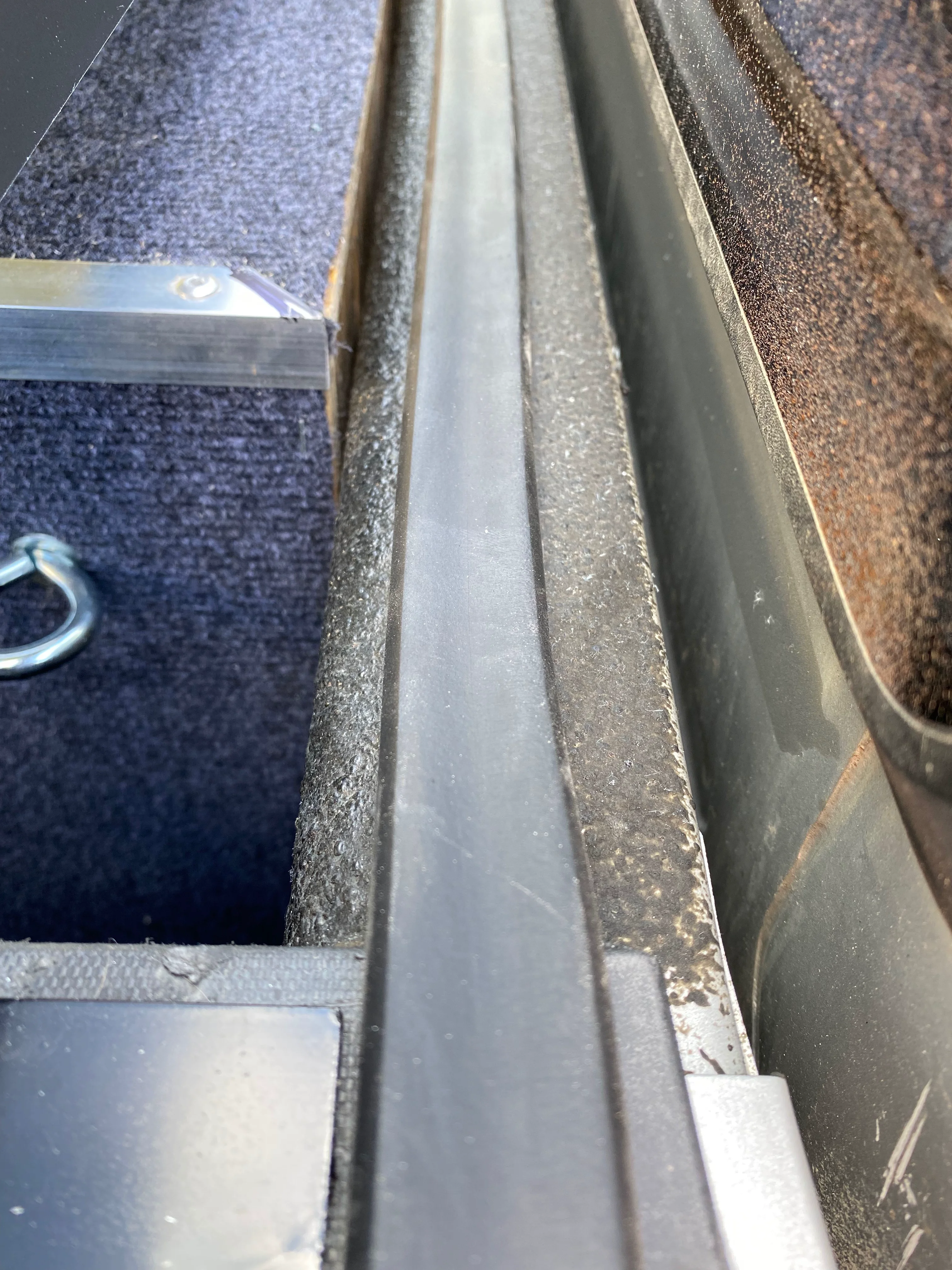 Bulb seal installed on front bulkhead